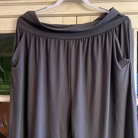 NWOT Yoga Pants, Pleated High Waist Loose Slant Pocket Wide Leg Dark Gray SZ XXL - Picture 9 of 10